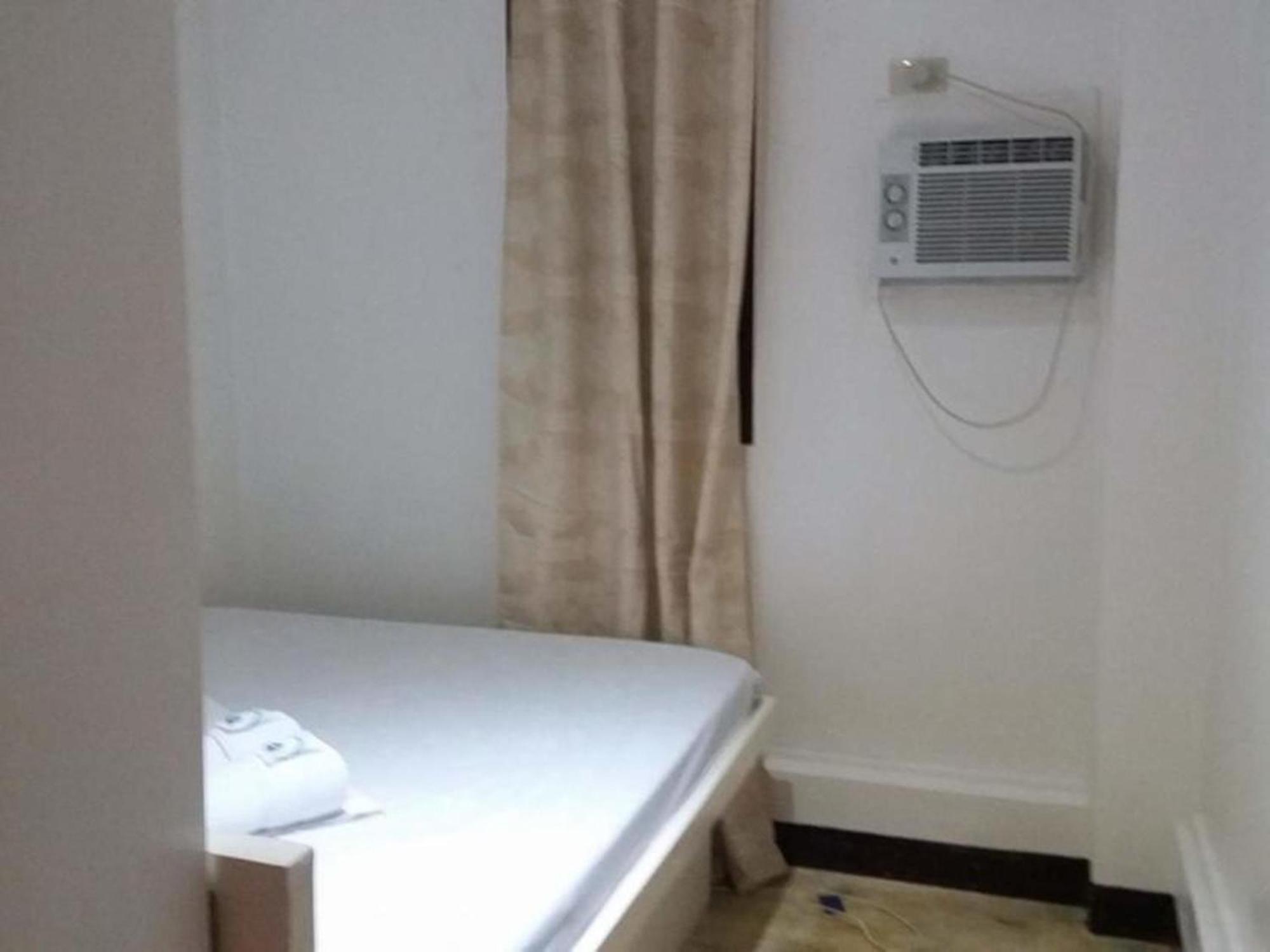 Alexzus Backpackers Travel Lodge El Nido Bagian luar foto